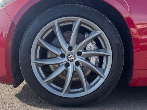 Used 2023 Alfa Romeo Giulia Sprint image 12