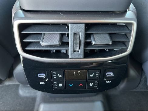 New 2026 Lexus RX 450h AWD image 17