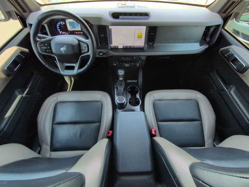 Used 2024 Ford Bronco Wildtrak AWD/4WD image 16