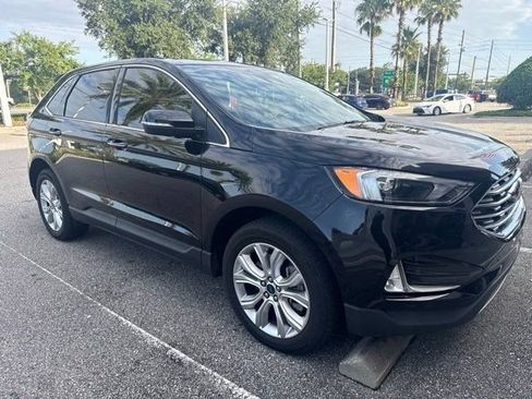 Used 2022 Ford Edge Titanium AWD/4WD image 3