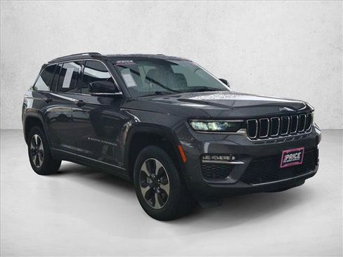 Used 2024 Jeep Grand Cherokee Limited 4xe w/ Luxury Tech Group II AWD/4WD image 3