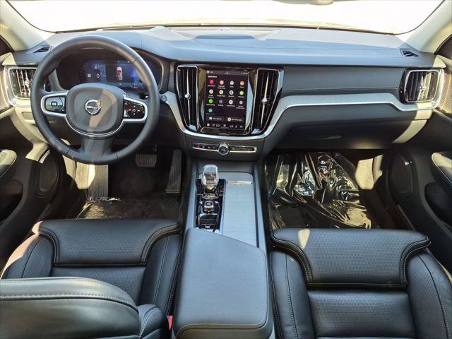 Certified 2025 Volvo V60 B5 Cross Country Ultra AWD/4WD image 23