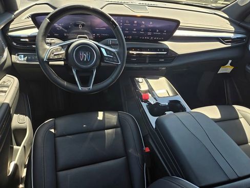 New 2026 Buick Enclave Avenir w/ Super Cruise Package FWD image 8