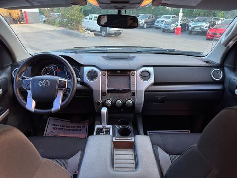 Used 2014 Toyota Tundra SR5 AWD/4WD image 20