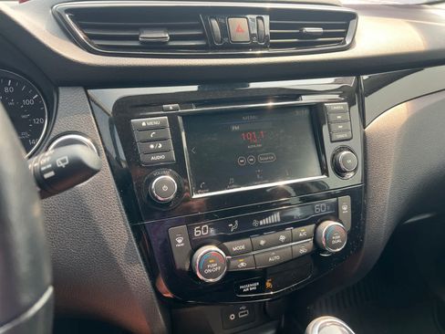Used 2022 Nissan Rogue Sport SV FWD image 20