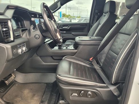 Used 2022 GMC Sierra 1500 AT4X image 15