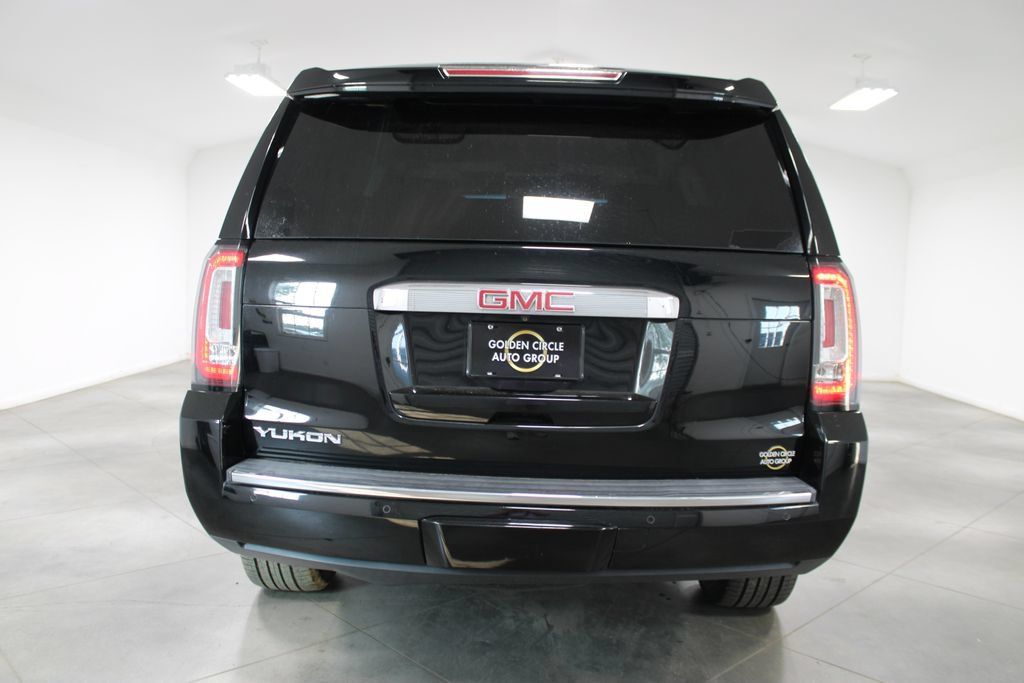 Used 2017 GMC Yukon Denali w/ Open Road Package AWD/4WD image 8