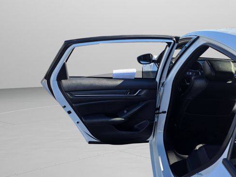 Used 2022 Honda Accord Sport image 25