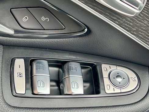 Certified 2022 Mercedes-Benz GLC 300 4MATIC image 31