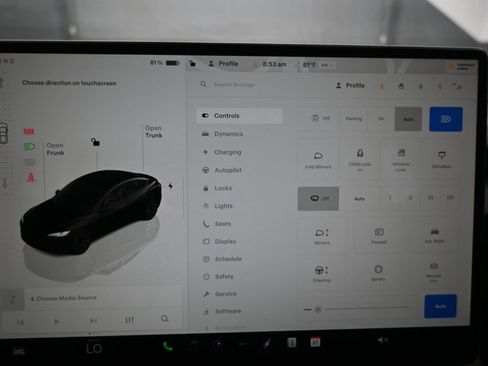 Used 2024 Tesla Model 3 Standard Range RWD image 11