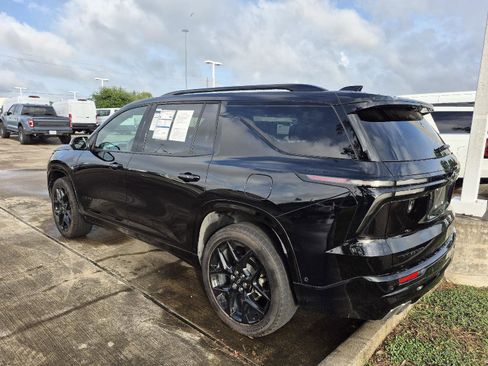 Used 2024 Chevrolet Traverse RS w/ LPO, Floor Liner Package image 4