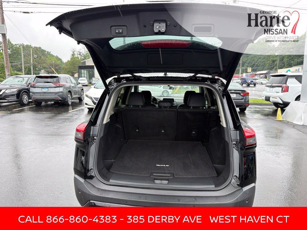 Certified 2023 Nissan Rogue SV w/ SV Premium B Package AWD/4WD image 24