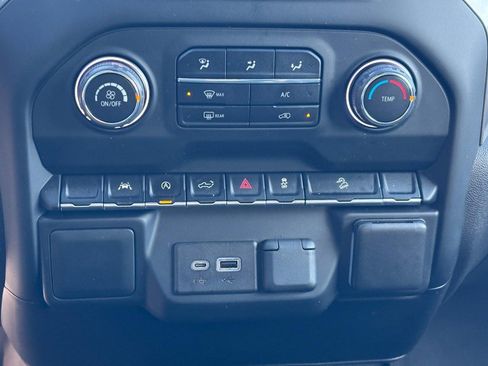 Used 2022 Chevrolet Silverado 1500 Custom Trail Boss image 20