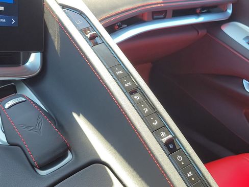 Used 2025 Chevrolet Corvette Stingray Coupe w/ 1LT image 28