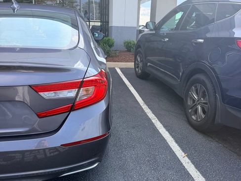 Used 2018 Honda Accord EX-L image 3