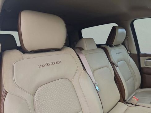 Used 2019 RAM 1500 Laramie image 10