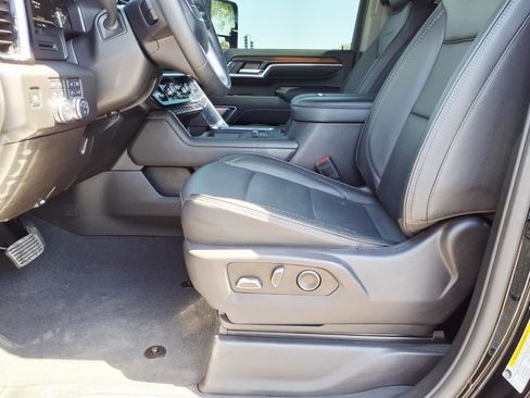 Certified 2025 GMC Sierra 2500 Denali image 21