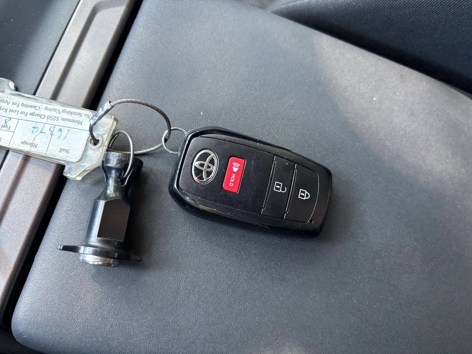 Used 2026 Toyota RAV4 LE AWD/4WD image 20
