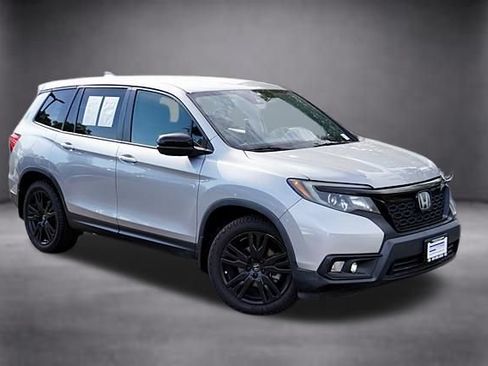 Used 2021 Honda Passport Sport image 3