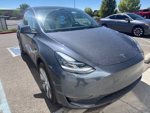Used 2021 Tesla Model Y Long Range AWD/4WD image 3