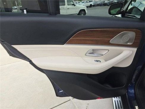 Certified 2026 Mercedes-Benz GLE 450 4MATIC image 16