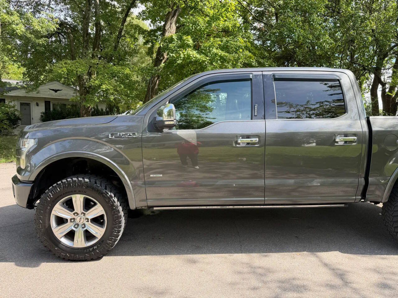 Used 2015 Ford F150 Platinum w/ Equipment Group 701A Luxury AWD/4WD image 62