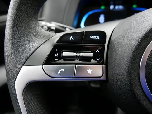 New 2025 Hyundai Elantra SE image 22