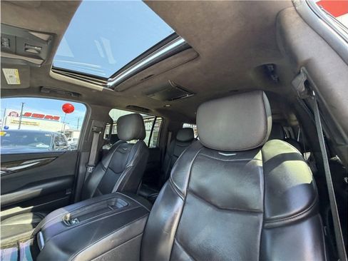 Used 2015 Cadillac Escalade ESV Platinum AWD/4WD image 20