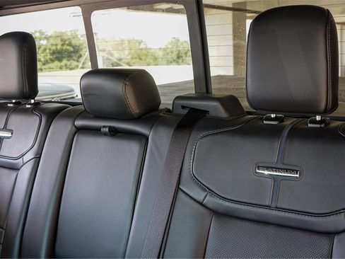 Used 2024 Ford F150 Platinum image 24