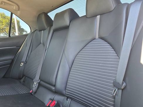 Used 2023 Toyota Camry SE w/ Audio Upgrade Package FWD image 9