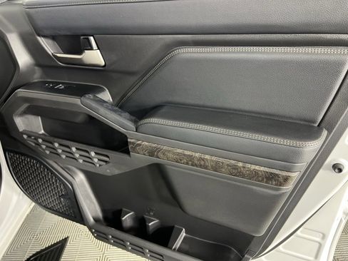 Used 2024 Toyota Tacoma Limited image 33