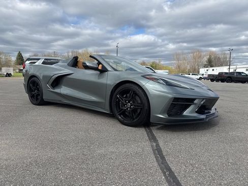 Used 2022 Chevrolet Corvette Stingray Preferred Conv w/ Z51 Performance Package RWD image 8