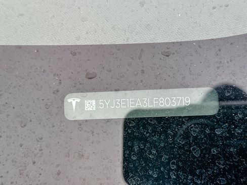 Used 2020 Tesla Model 3 Standard Range Plus RWD image 2