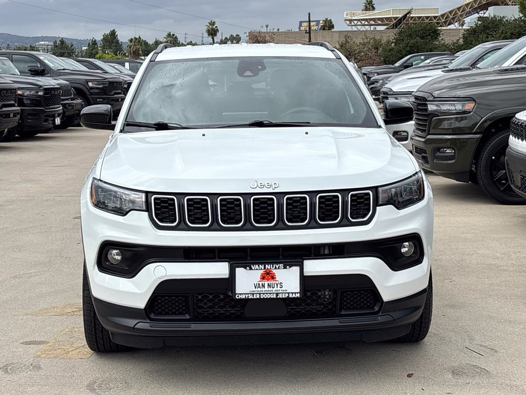 Used 2024 Jeep Compass Latitude AWD/4WD image 6