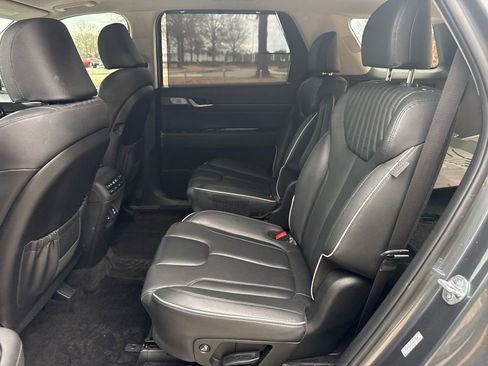 Used 2023 Hyundai Palisade Limited w/ Winter Package image 26