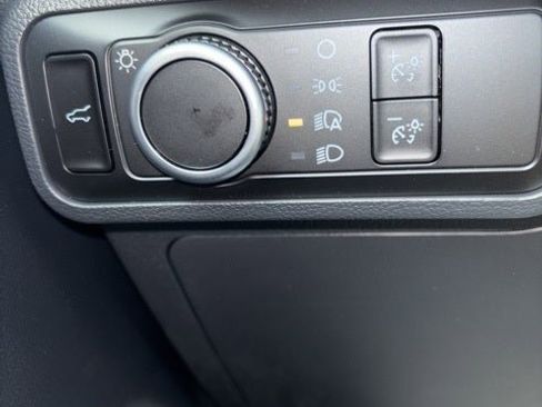 New 2026 Ford Explorer Active image 32