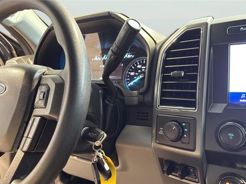 Used 2020 Ford F250 XLT w/ XLT Premium Package AWD/4WD image 21