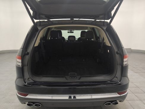 Used 2022 Lincoln Aviator AWD image 29