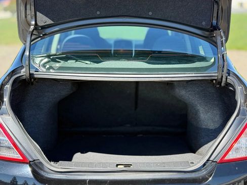 Used 2019 Nissan Versa SV image 27