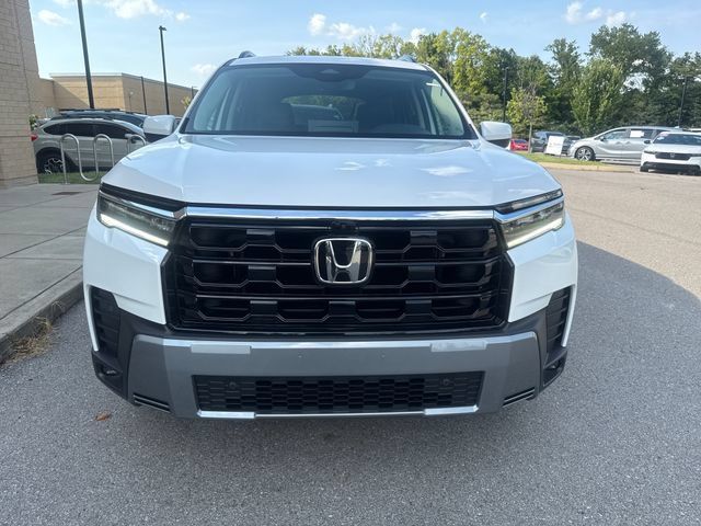 New 2026 Honda Pilot Touring image 7