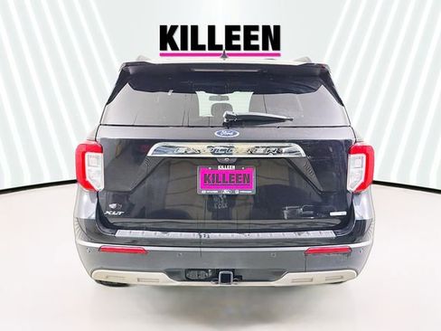Used 2020 Ford Explorer XLT w/ Equipment Group 202A image 6