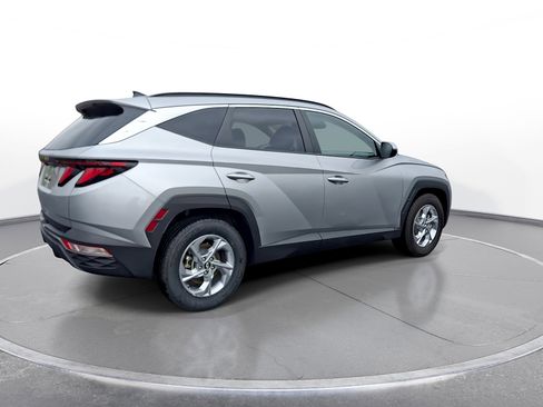 Used 2024 Hyundai Tucson SEL FWD image 8