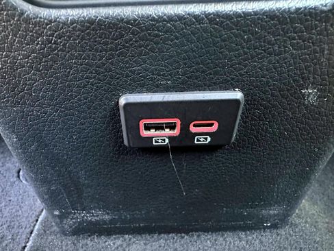 Used 2019 Nissan Sentra SV FWD image 14