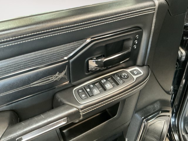 Used 2022 RAM 3500 Limited AWD/4WD image 10