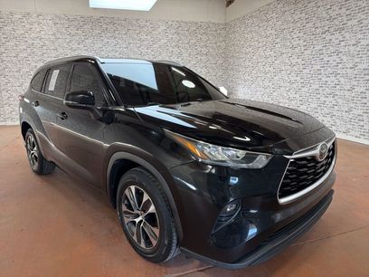 Used 2020 Toyota Highlander XLE