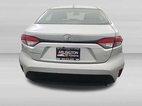 Used 2024 Toyota Corolla LE FWD image 5