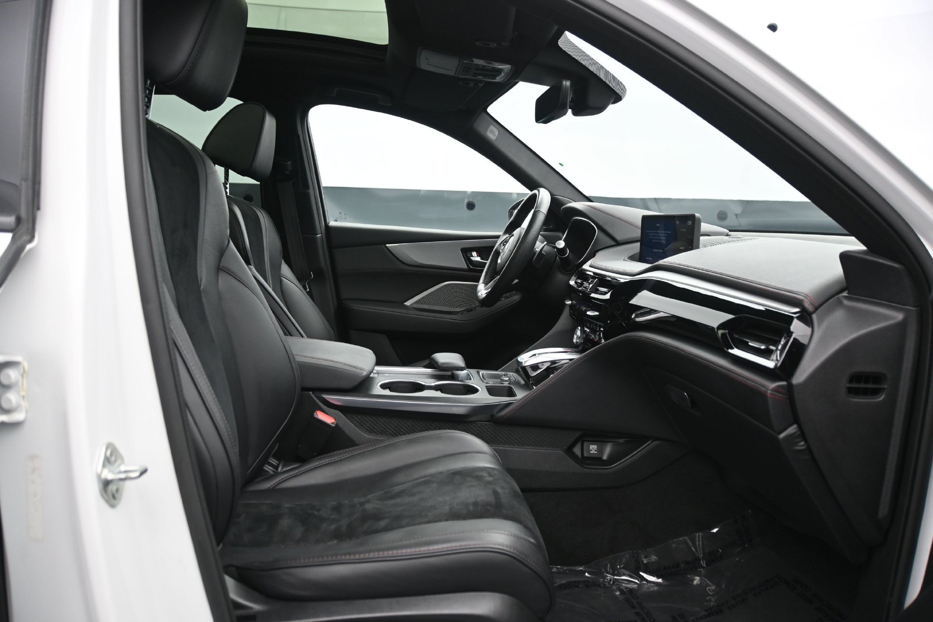 Used 2023 Acura MDX A-Spec AWD/4WD image 13