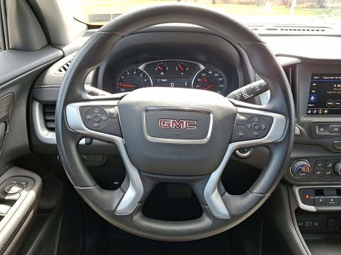 Certified 2022 GMC Terrain SLE w/ Driver Convenience Package image 16