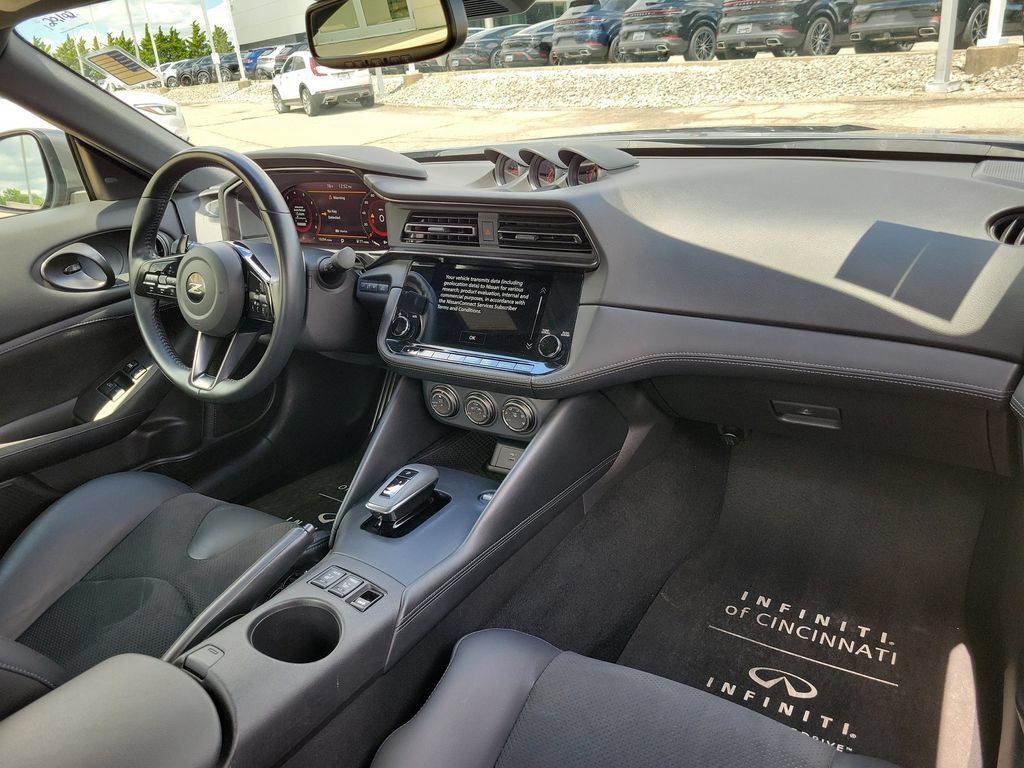 Used 2025 Nissan Z Performance w/ Floor Mat Package RWD image 11