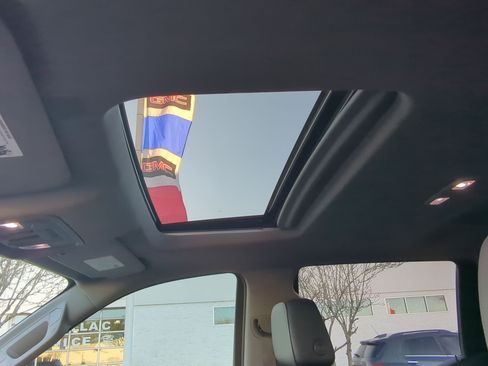 Used 2020 Chevrolet Silverado 1500 LTZ w/ LTZ Plus Package image 22